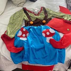 Women’s gnome costume
